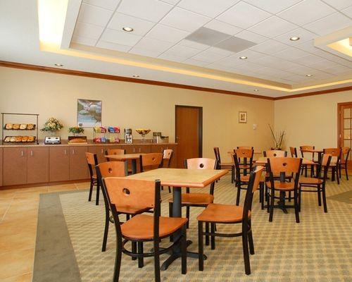 Quality Inn & Suites Rockport-Owensboro North Gold Award Winner Restoran fotoğraf